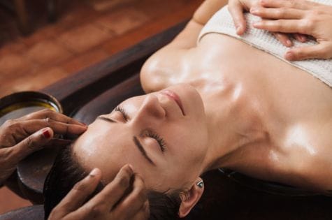 ayurveda abhyanga massage 1
