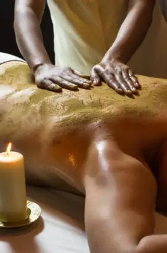 ayurvedic udwarthanam massage